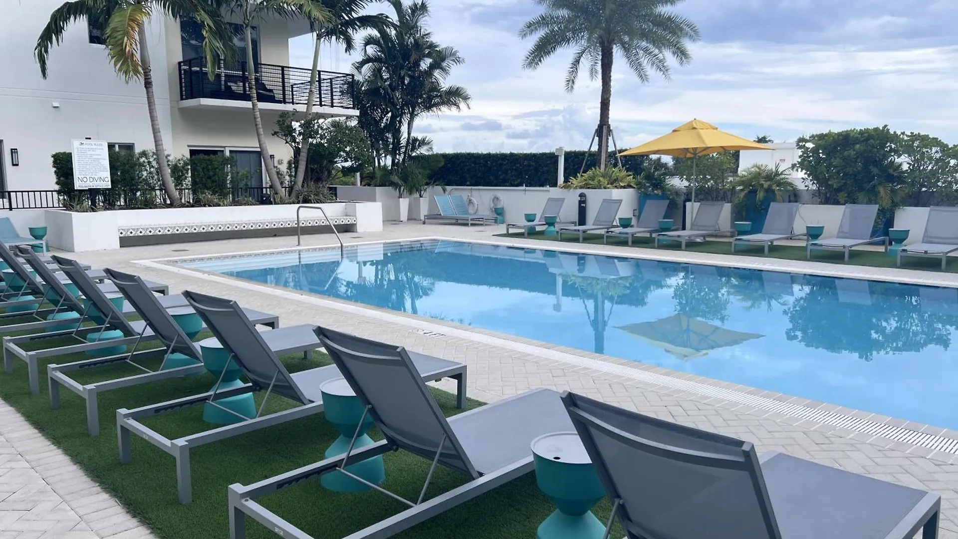 Master Bed In Calle Ocho Homestay Miami
