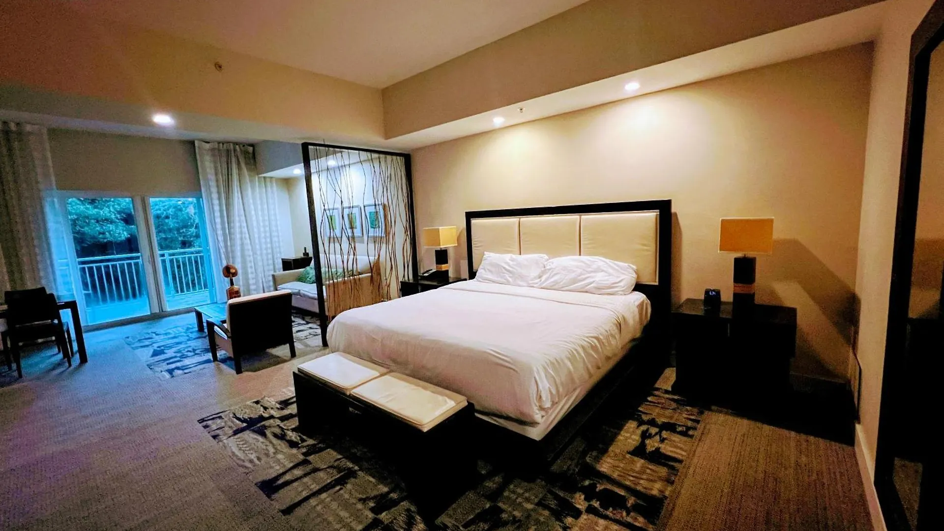 Apartment Doral Pool 310 By Waveproperties Miami