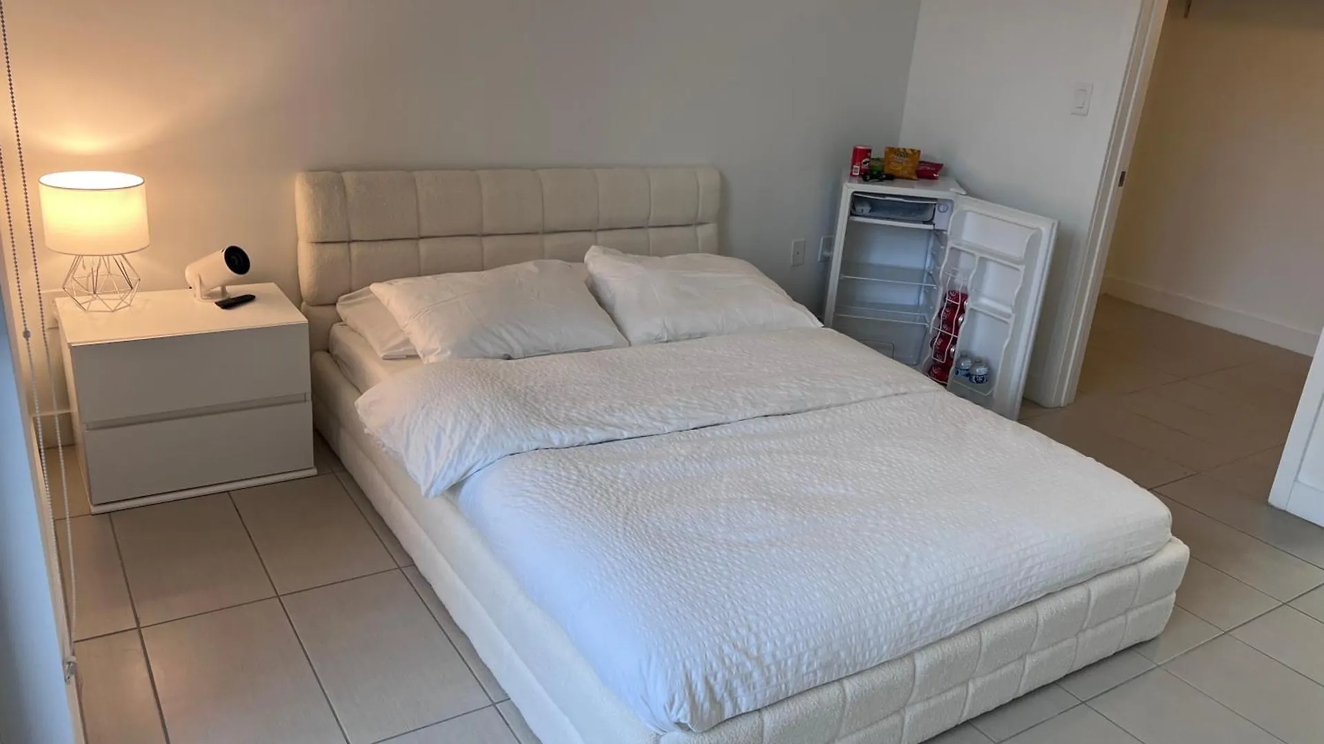 Master Bed In Calle Ocho Homestay Miami