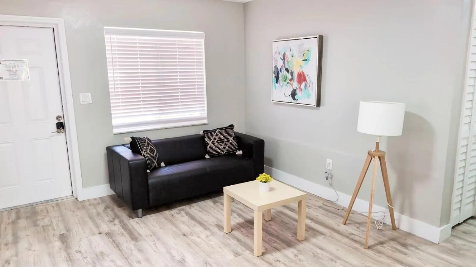 *beautiful Family House 3 Bd/2 Bathrooms+backyard* Semesterbostad Miami