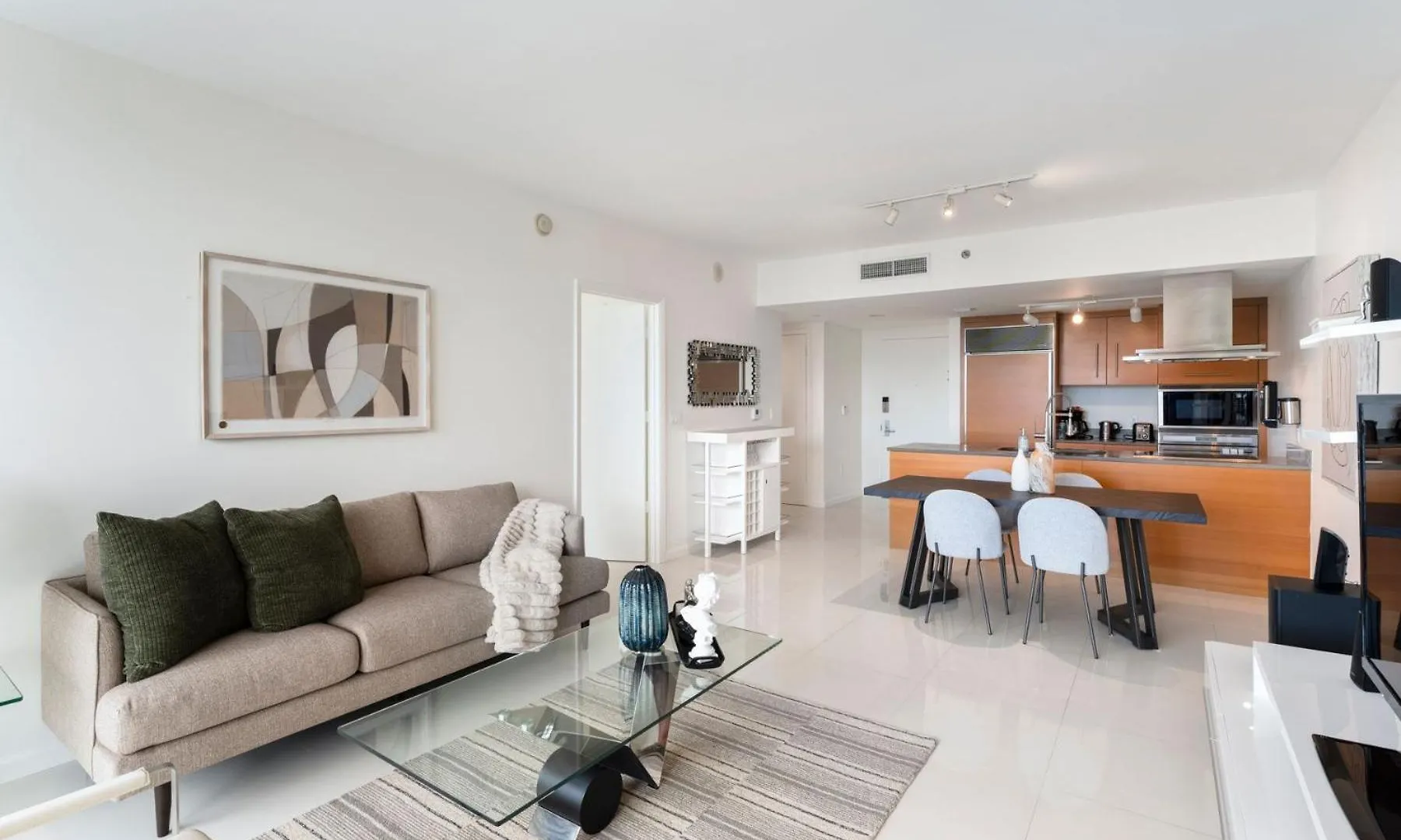 Icon W Brickell By Imd Elegant River View 1br 1ba Miami
