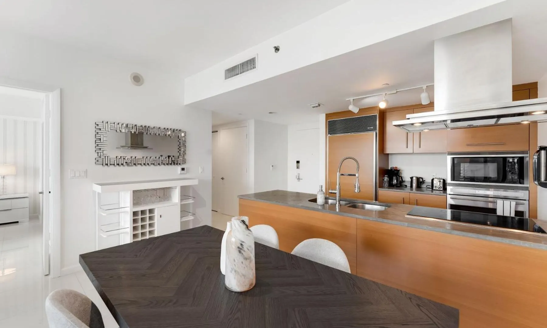 Icon W Brickell By Imd Elegant River View 1br 1ba Apartment *