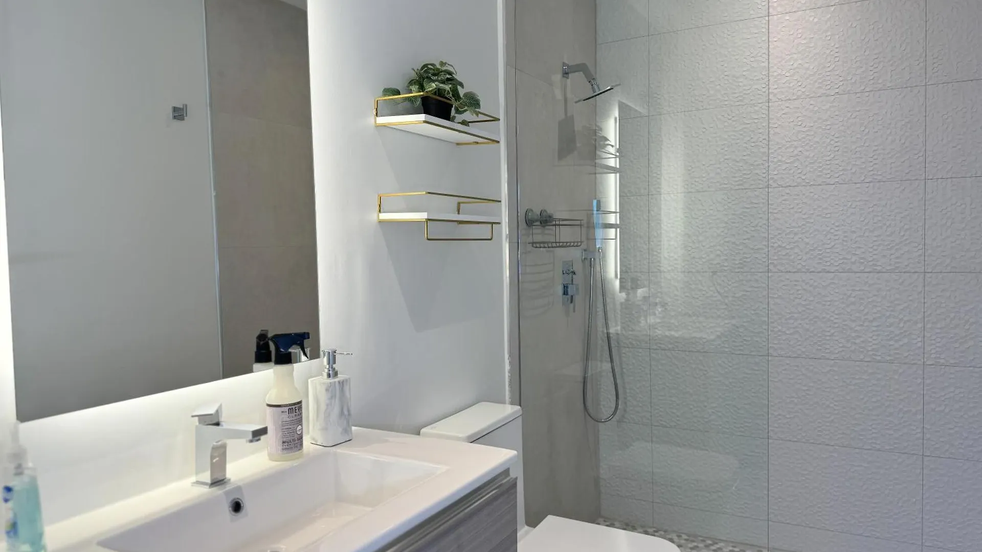 Private Terrace In Luxury 3br In Brickell