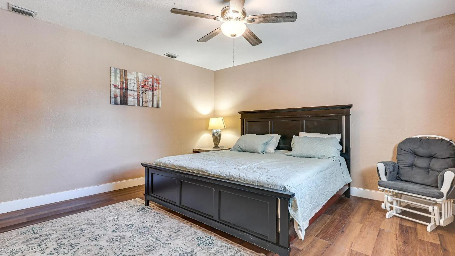 11 Mi To South With Screened Porch! Miami