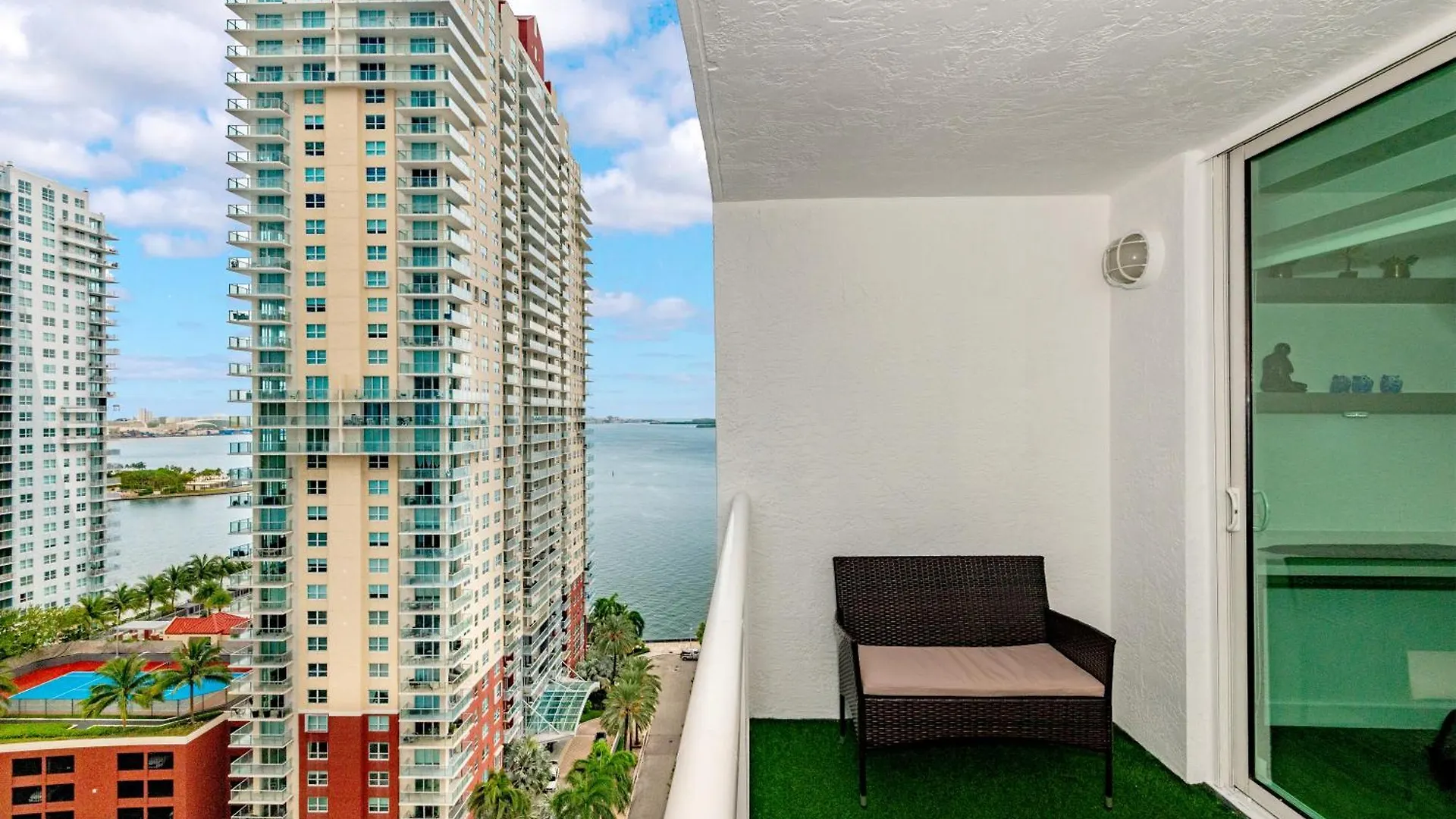 Apartment High Rise Brickell Modern