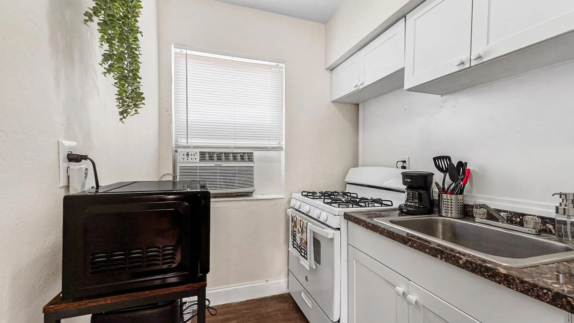 Authentic Vibe 1br Near Dt & Brickell Lägenhet *