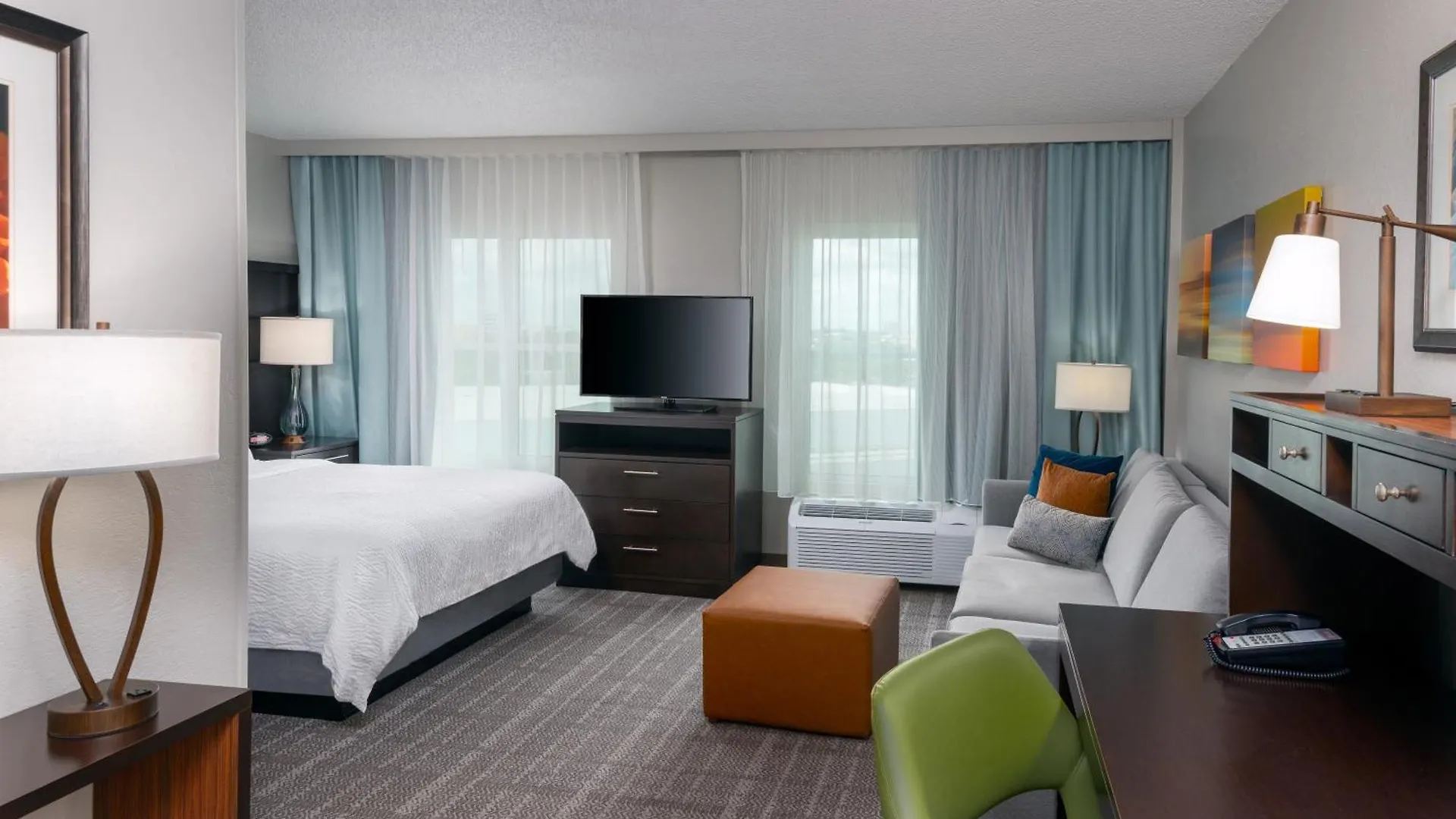 Staybridge Miami Area By Ihg Hotel Doral