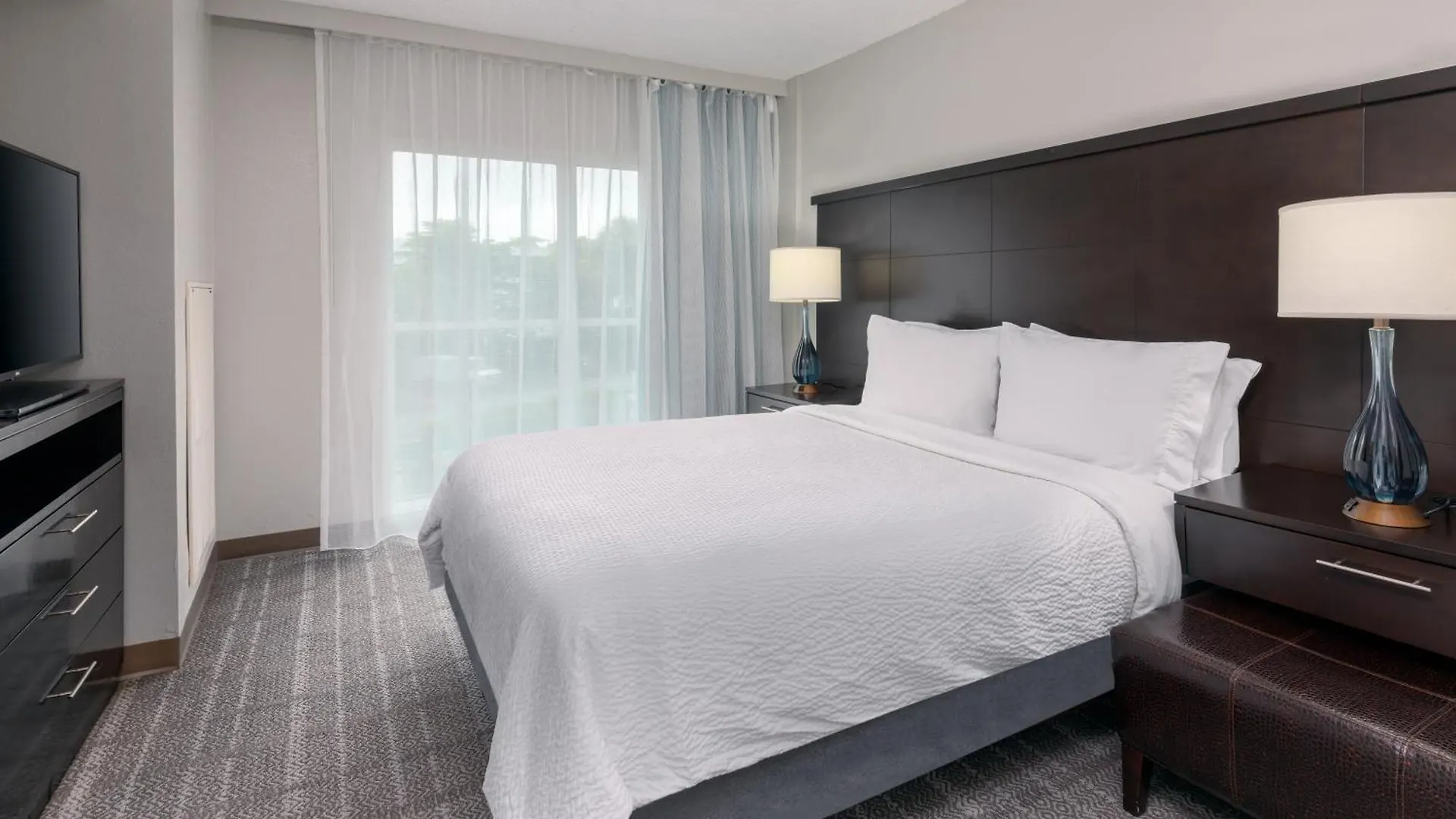 Staybridge Miami Area By Ihg Hotel