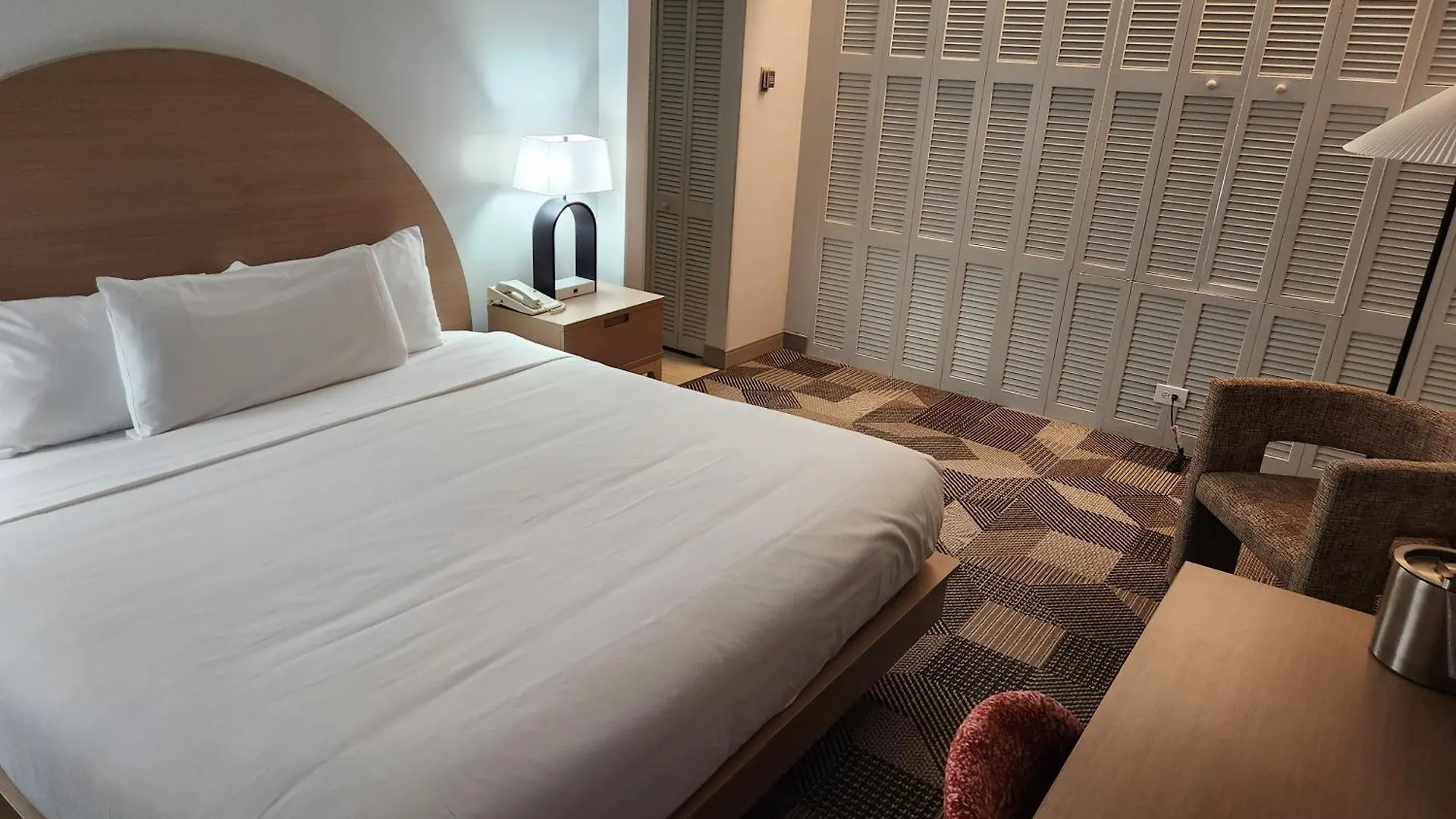 International Airport Hotel