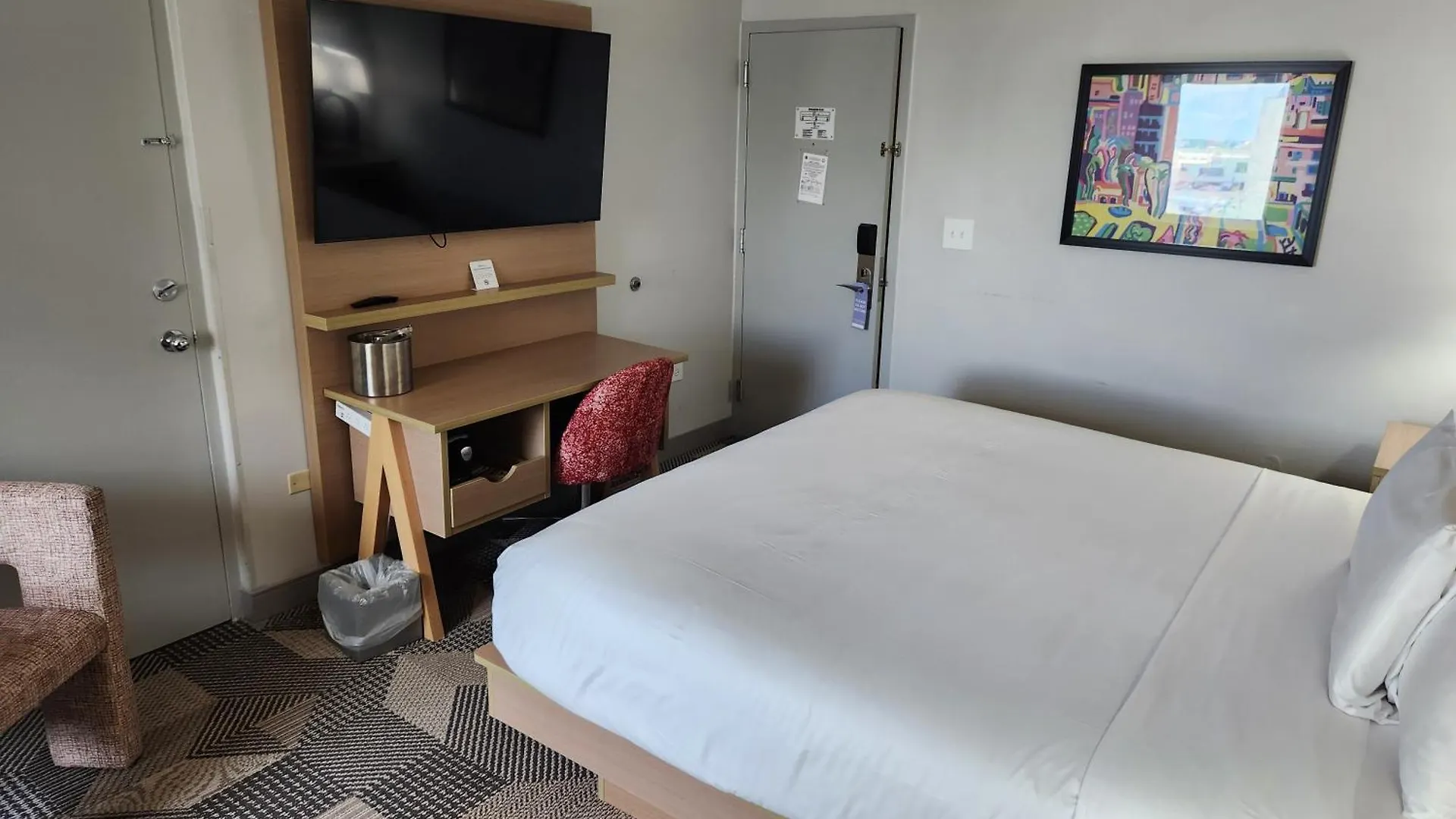 International Airport Hotel 3*