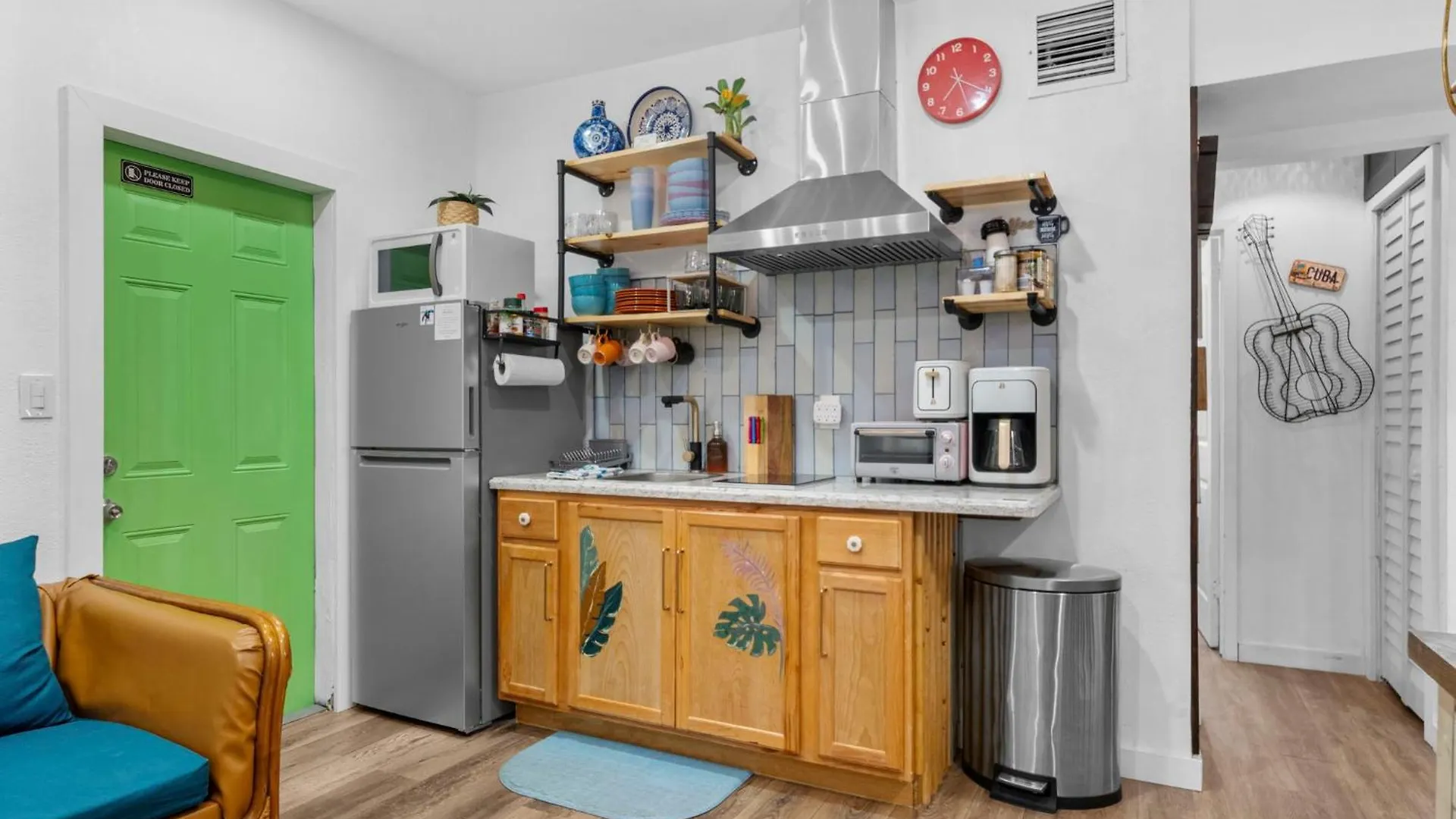 Stunning Little Havana Close To Airport, Calle Ocho, Brickell, Wynwood And The Beaches - Free Parking