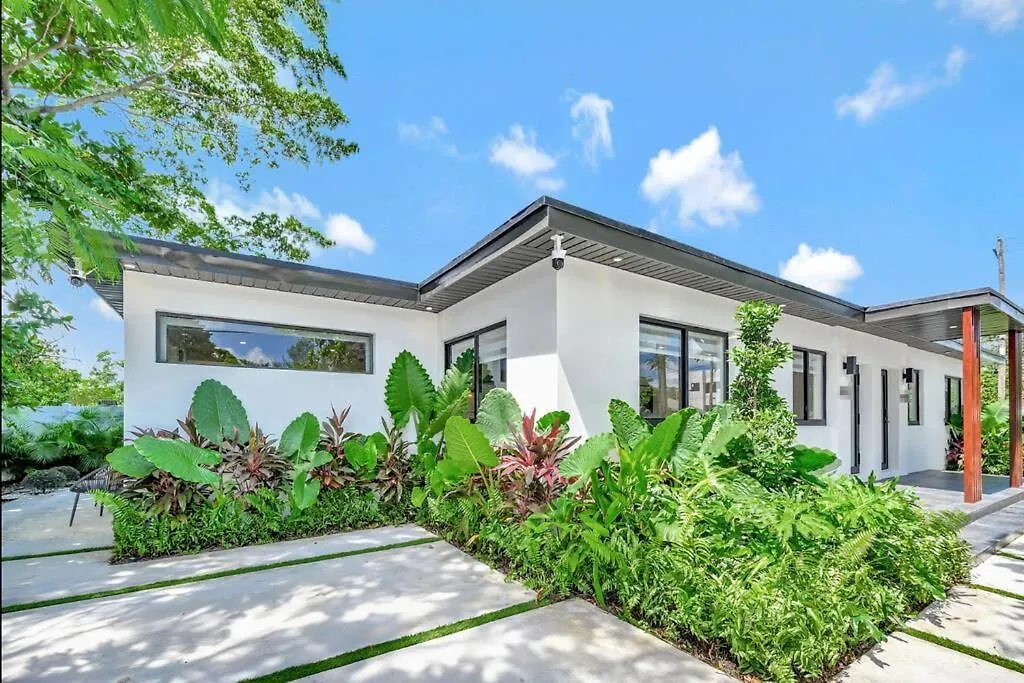 Modern Oasis Near Design District, Wynwood *