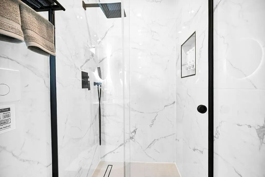 Modern Oasis Near Design District, Wynwood Apartment Miami