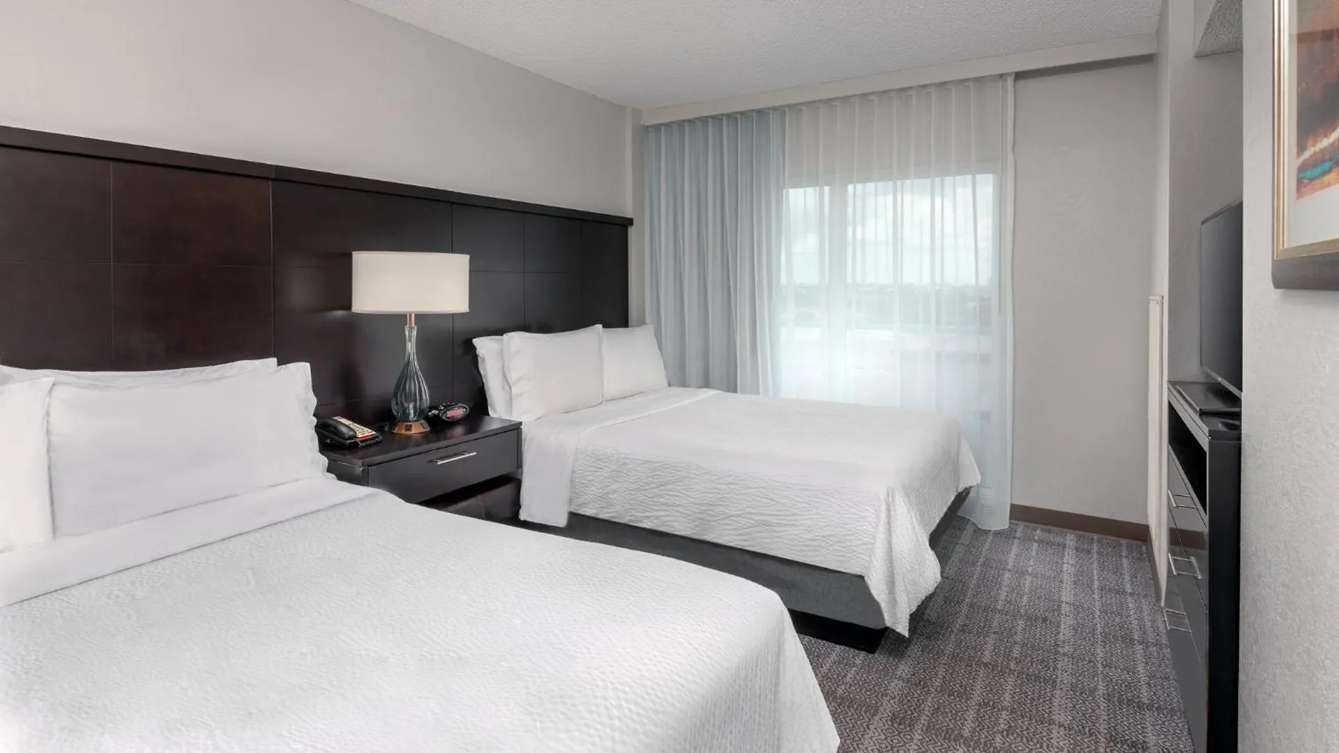 Staybridge Miami Area By Ihg