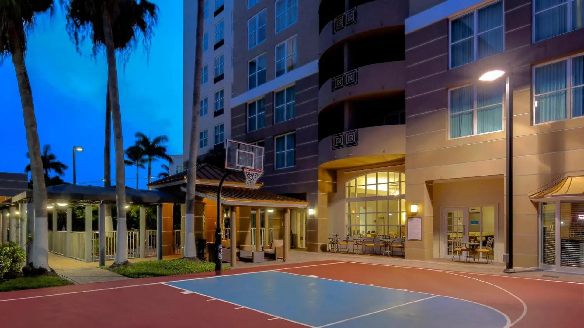 Staybridge Miami Area By Ihg Doral