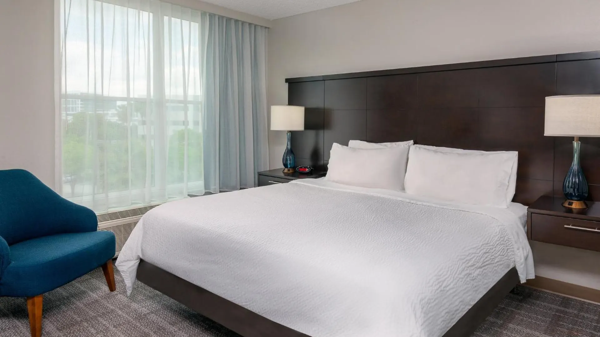Hotel Staybridge Miami Area By Ihg 3*