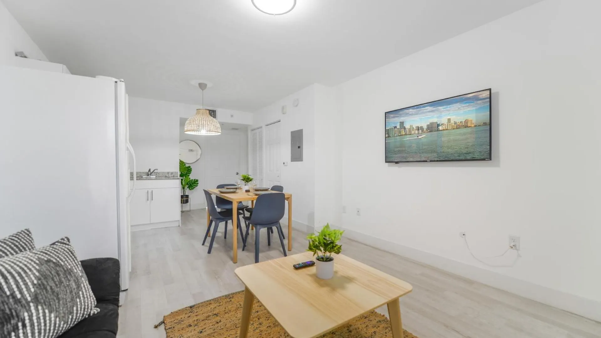 Apartment Experience Comfort Near Marlins Park *