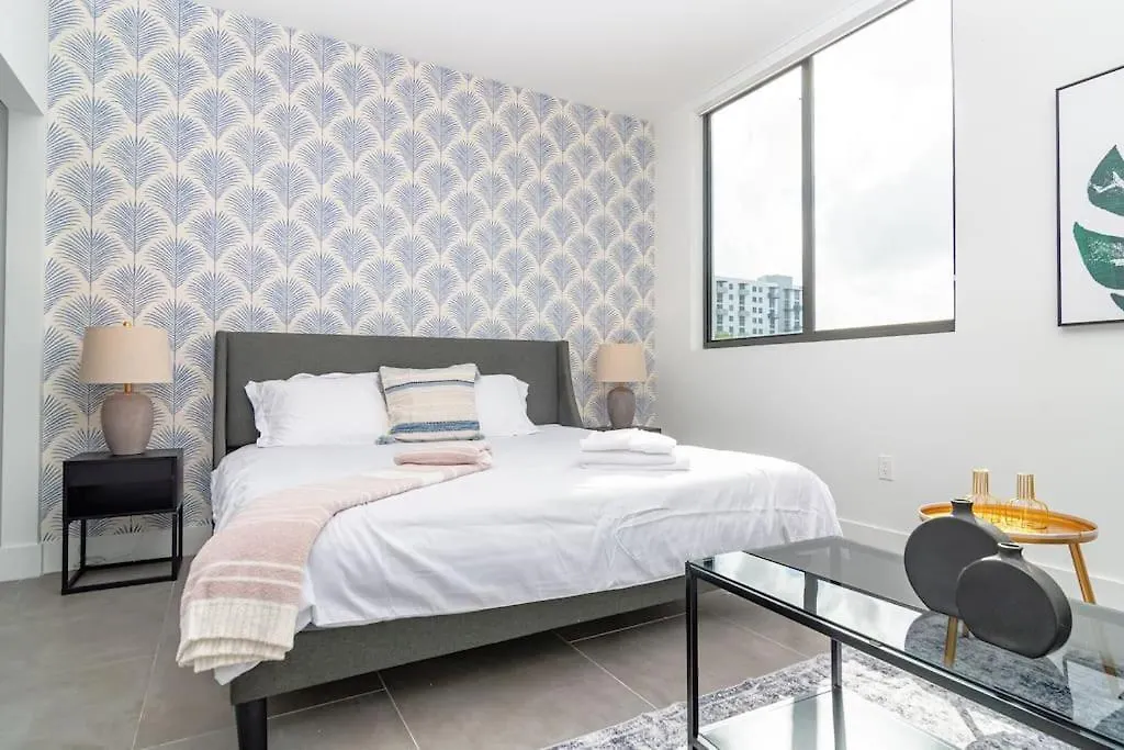 King Bed Brand New Oasis Minutes To Brickell Apartment Miami