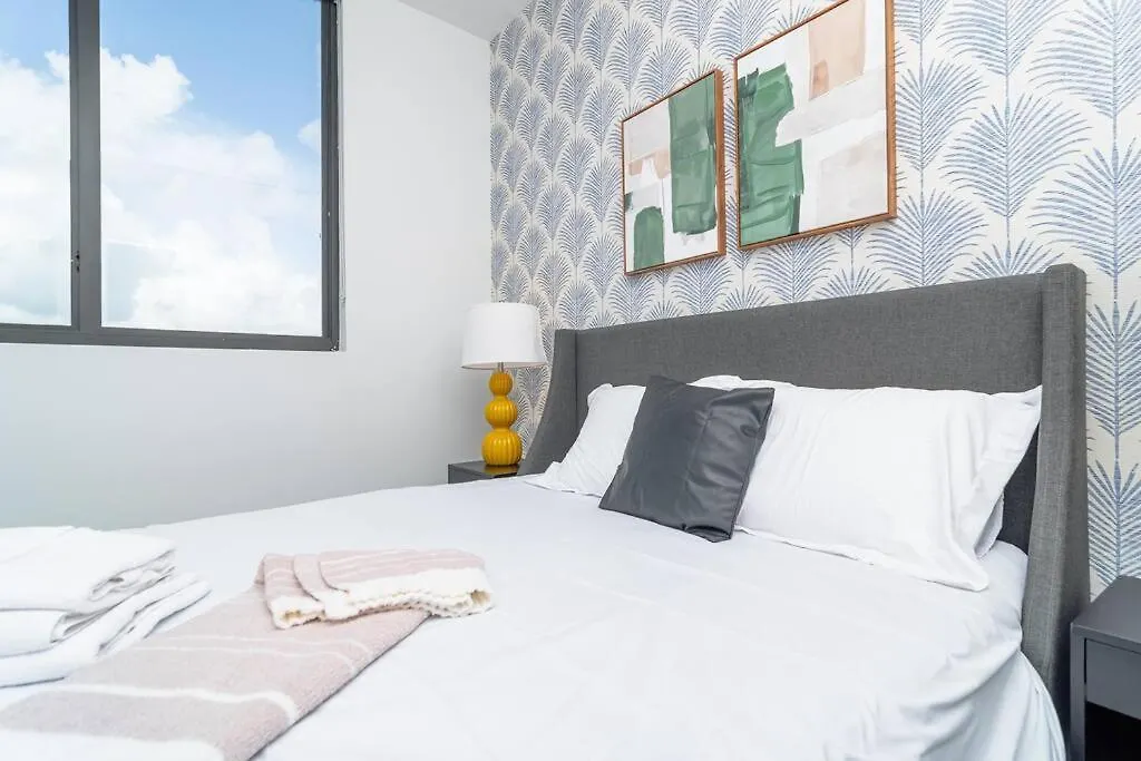 King Bed 2 Bedrooms Oasis Minutes To Brickell 6 Guests * マイアミ