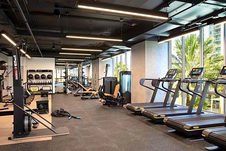 Exclusive W Beautiful Views And Full Amenities!