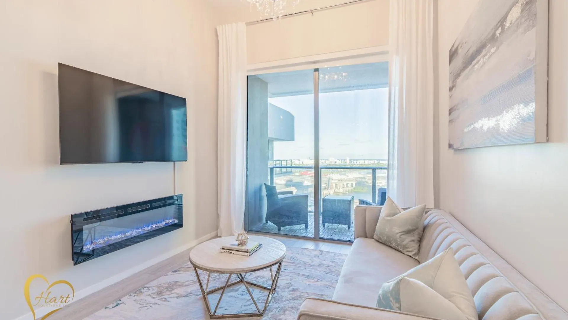 Lumiere Penthouse Apartment *