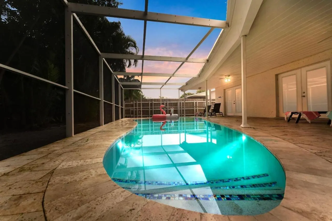 Beautiful Aventura Sleeps 26 Vakantiehuis
