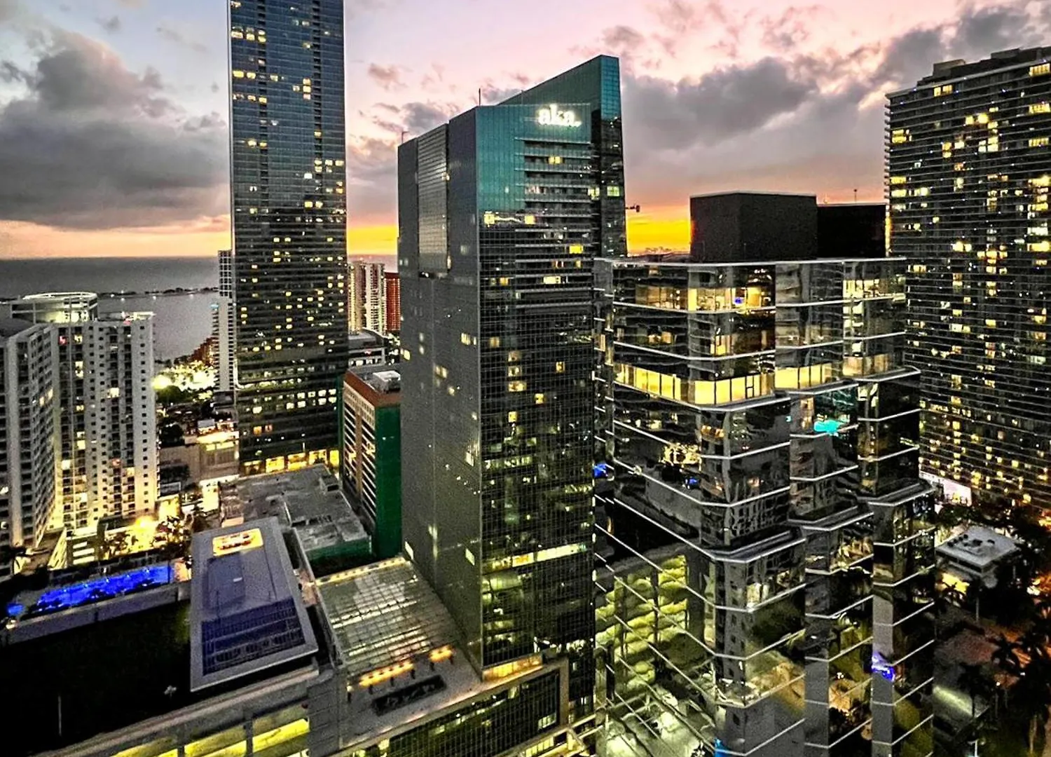 Star Yellow Brickell