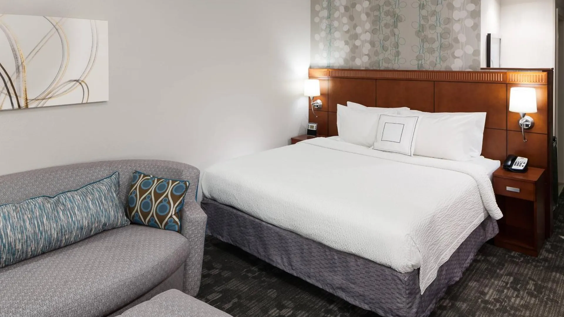 Courtyard By Marriott Miami At Dolphin Mall Sweetwater