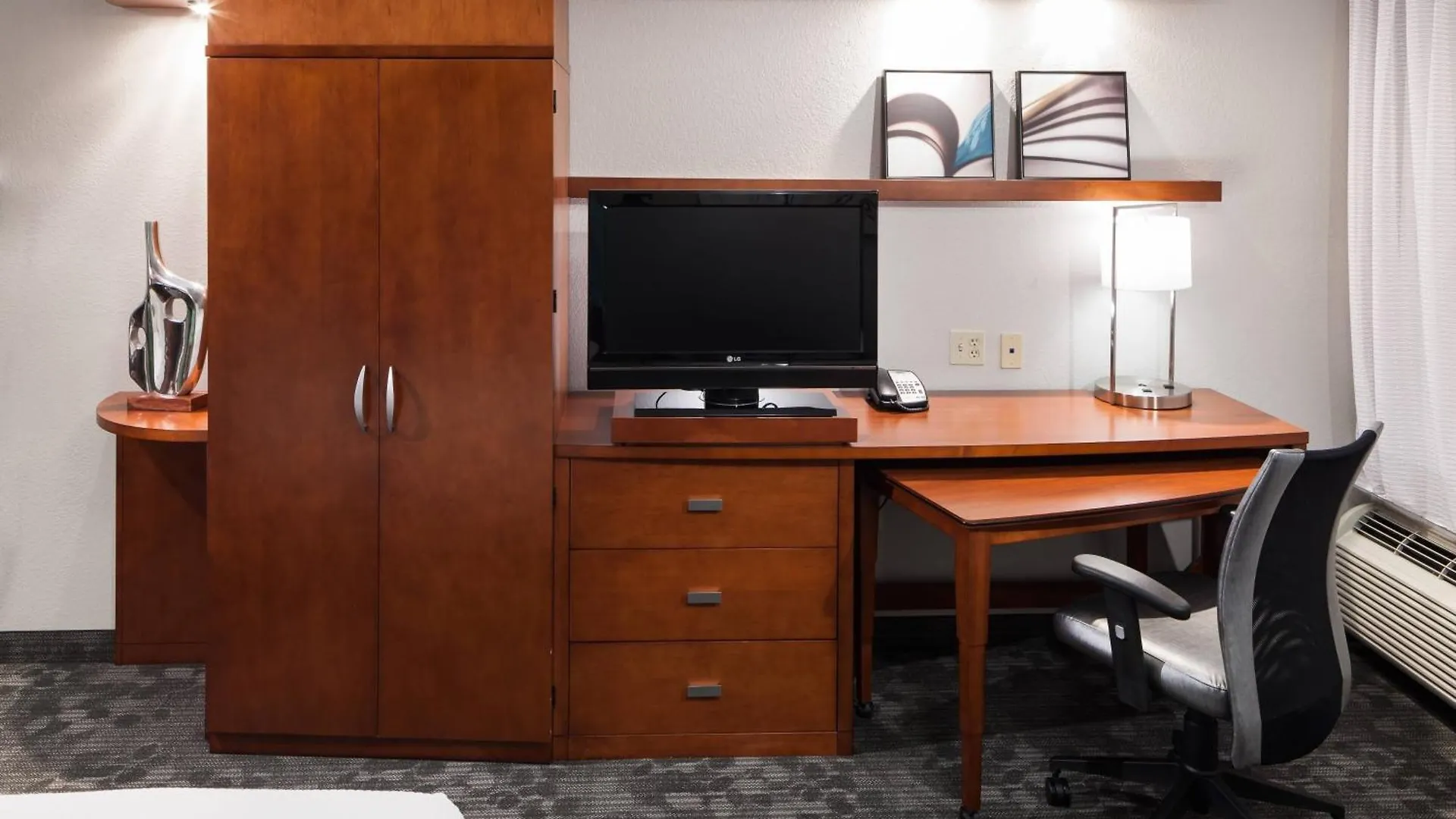 Courtyard By Marriott Miami At Dolphin Mall Hotel 3*