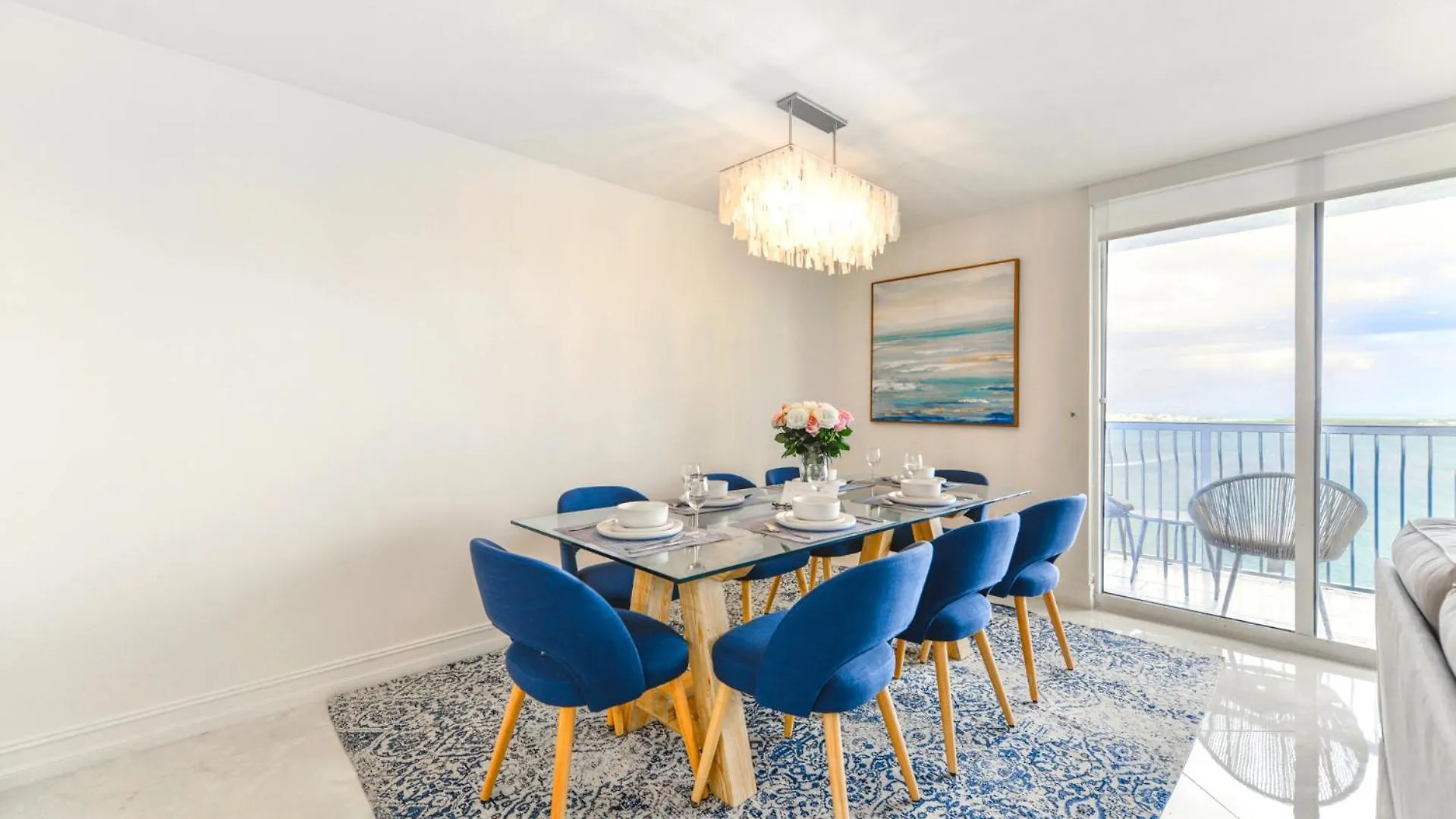 Open The Window And Enjoy The Sea Breeze At Exclusive Condo! * Miami