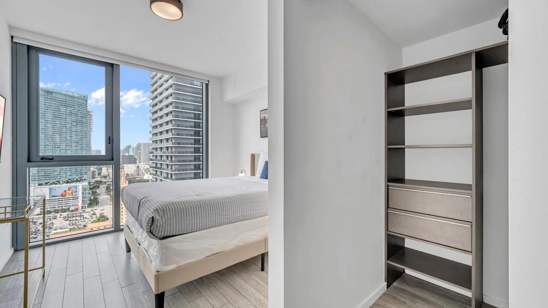 Apartment Great 3 Beds 3 Baths Downtown Miami