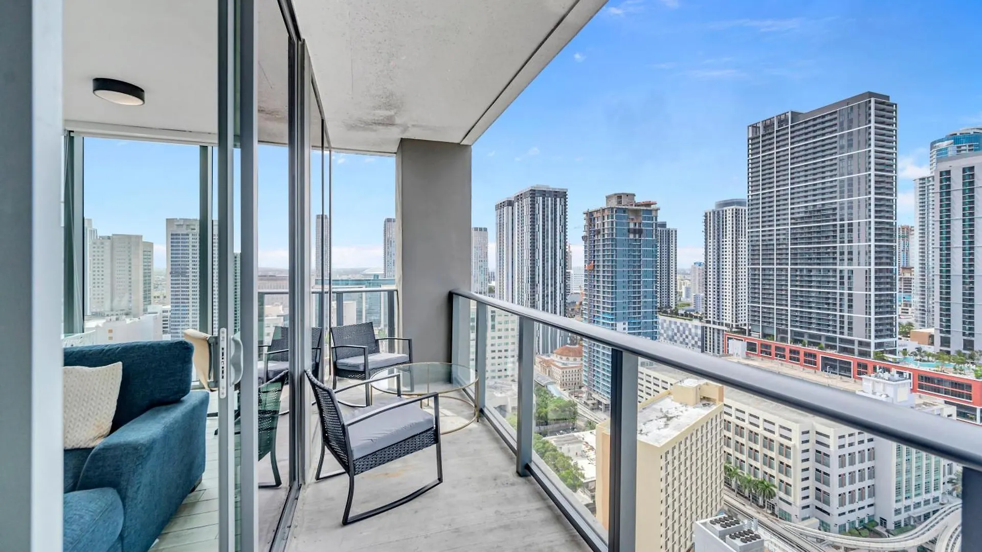 Apartment Great 3 Beds 3 Baths Downtown