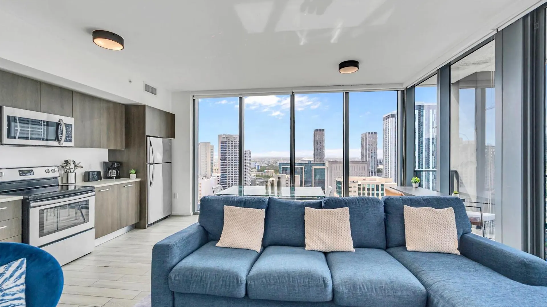Apartment Great 3 Beds 3 Baths Downtown *
