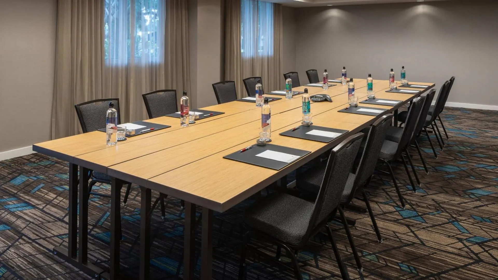 By Marriott Airport Hotel 3*