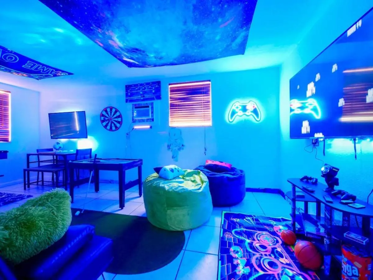 Dom wakacyjny Unique Extravagant 4bed&4bath *