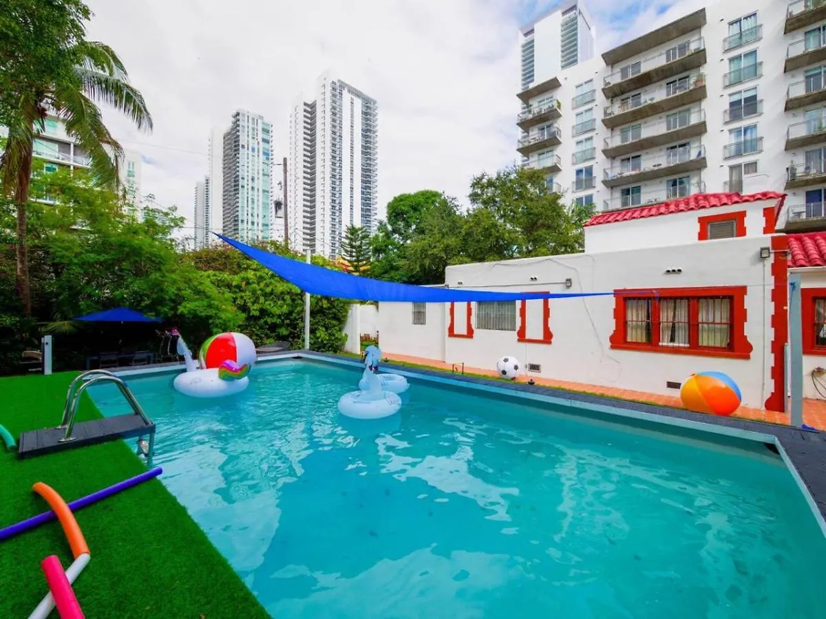 Unique Extravagant 4bed&4bath