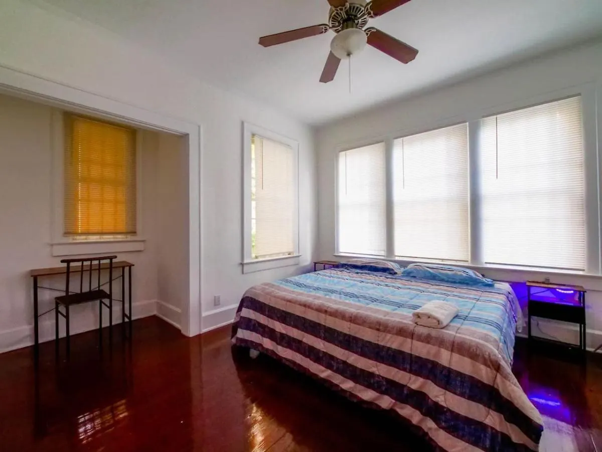 Appartement Hip And Cozy 2br *