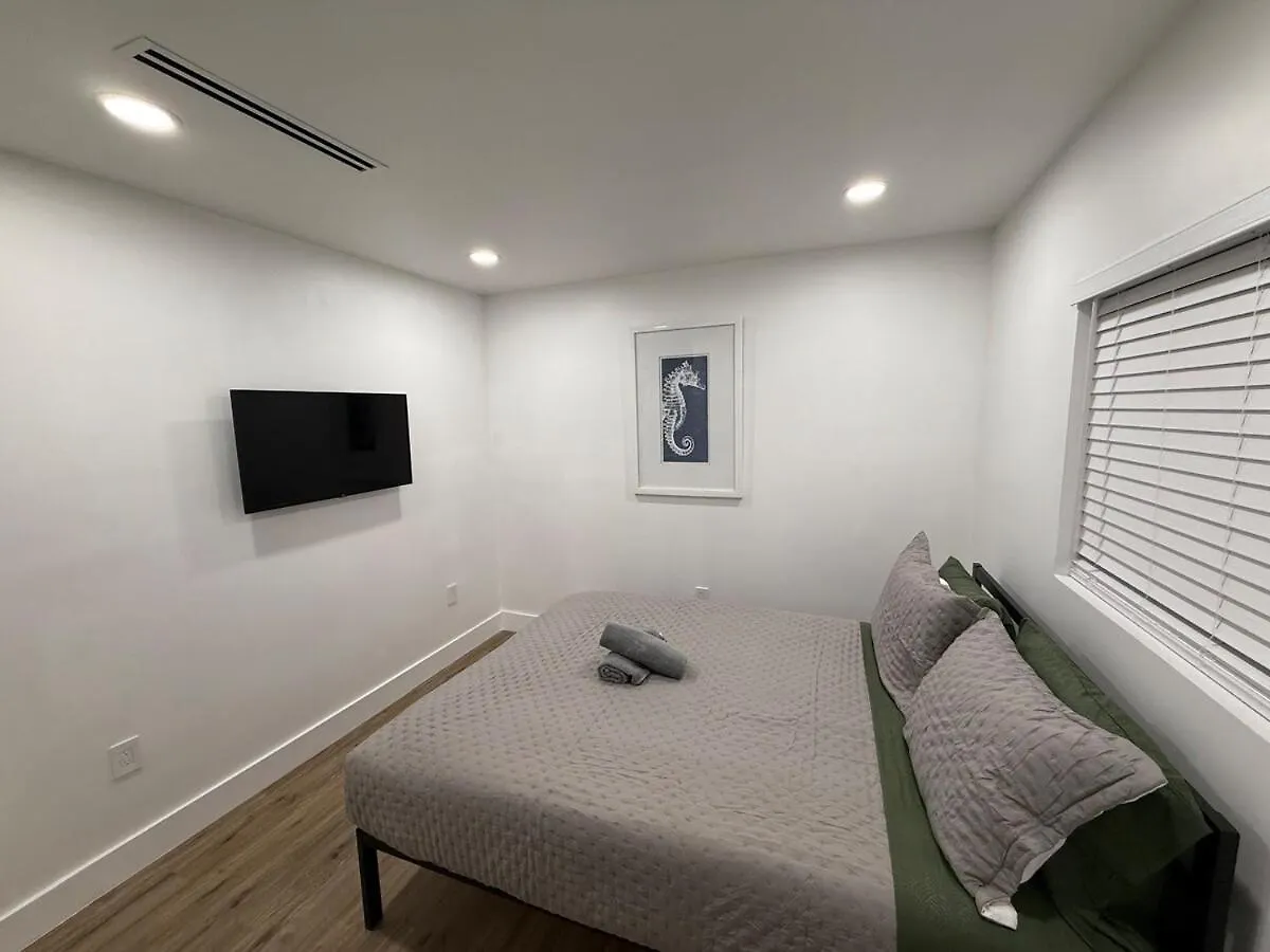 Luxe 8 Guest Little Havana Retreat アパート マイアミ