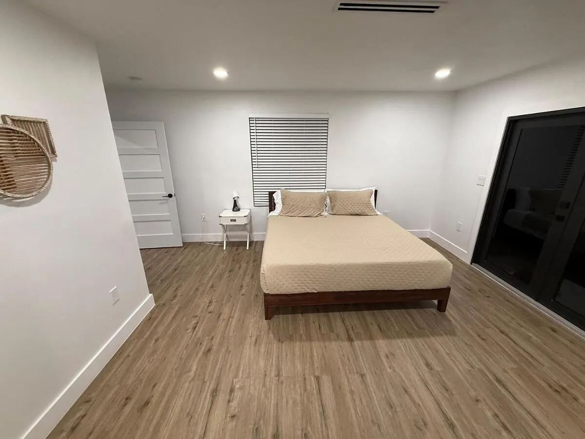 Luxe 8 Guest Little Havana Retreat マイアミ