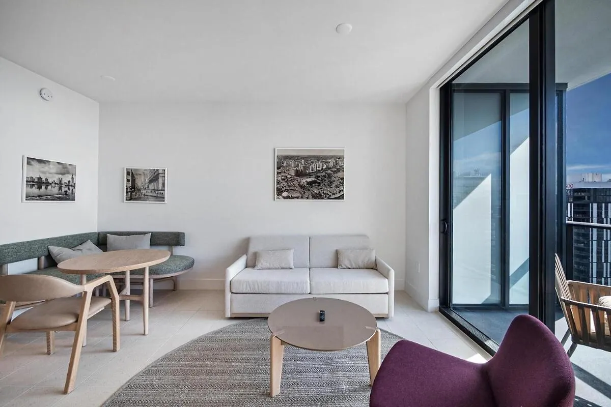 Phenomenal 1 Bed - Amazing Views *