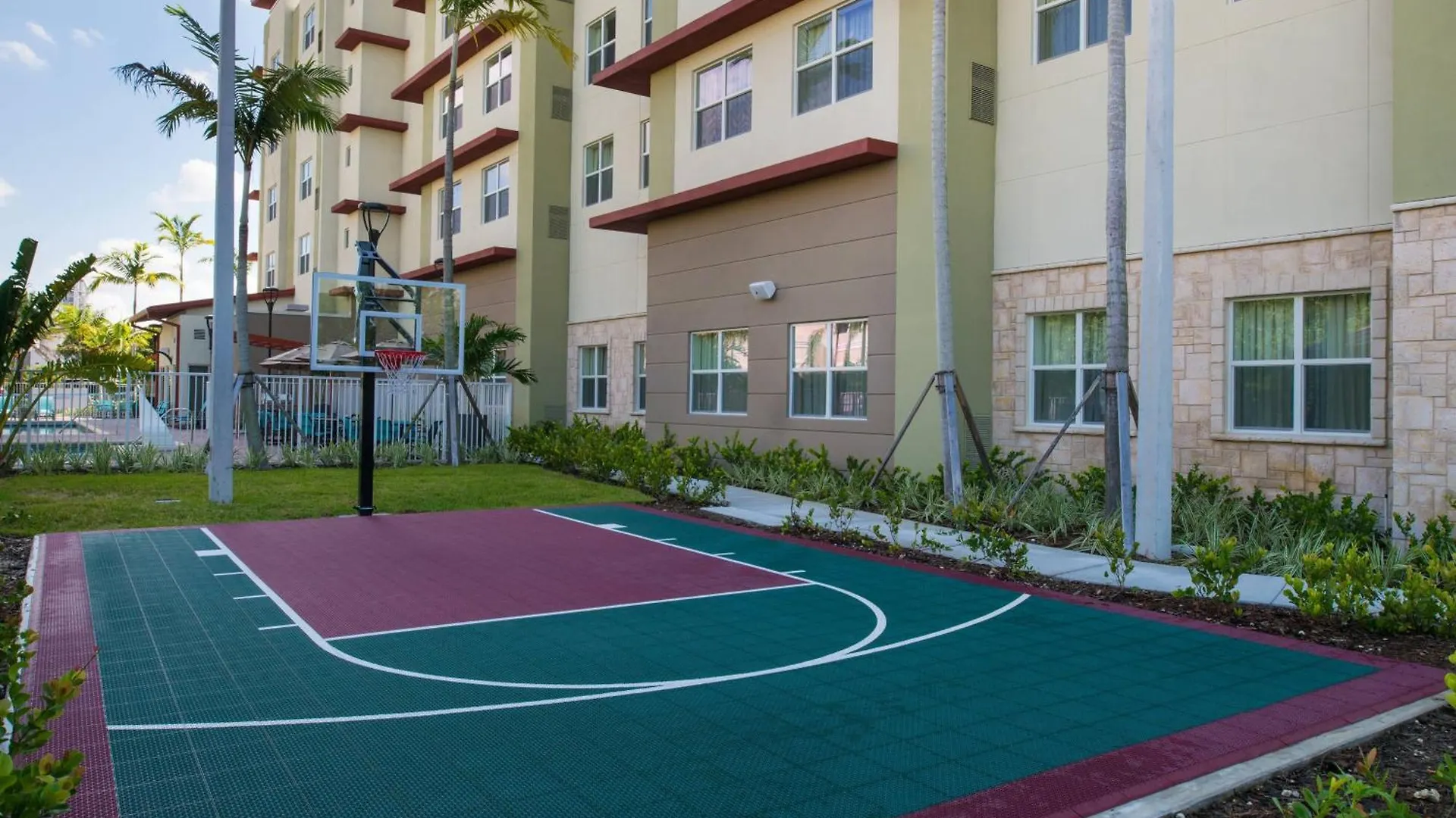 By Marriott Miami West/fl Turnpike Ξενοδοχείο