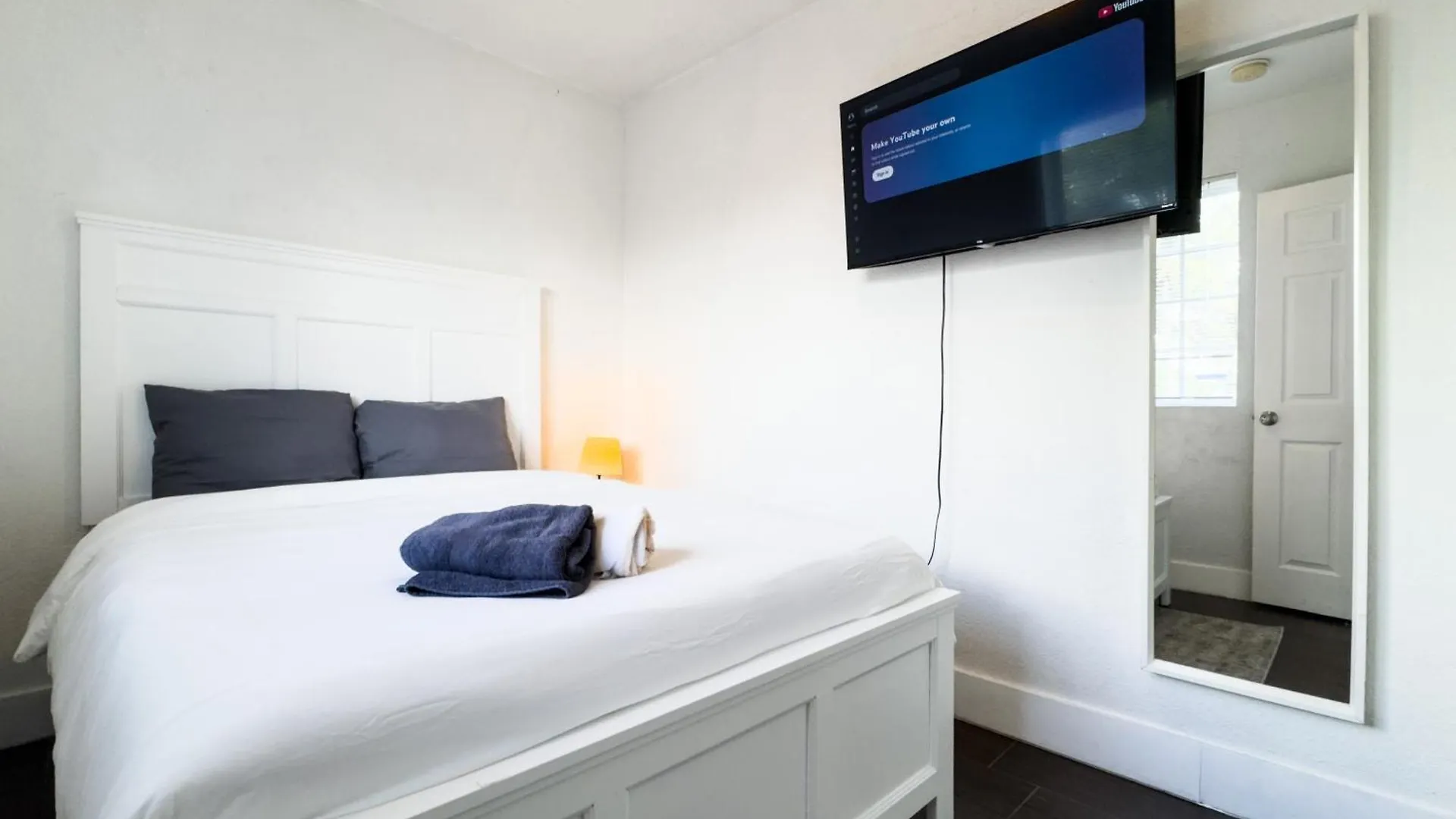 Dos Casitas Design District #1 - 3 Bedroom House Holiday home