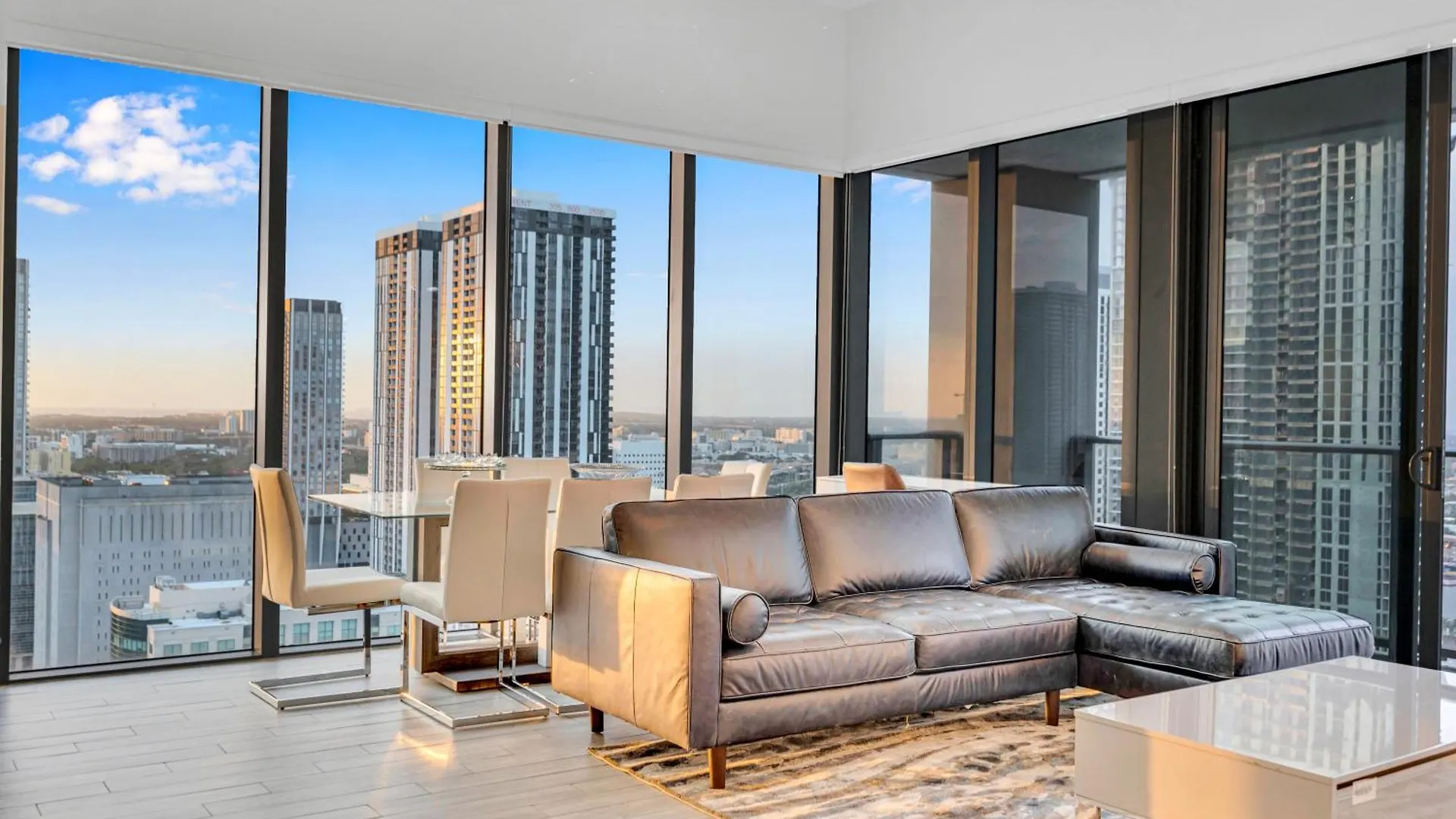 Penthouse Unit In The Heart Of * マイアミ