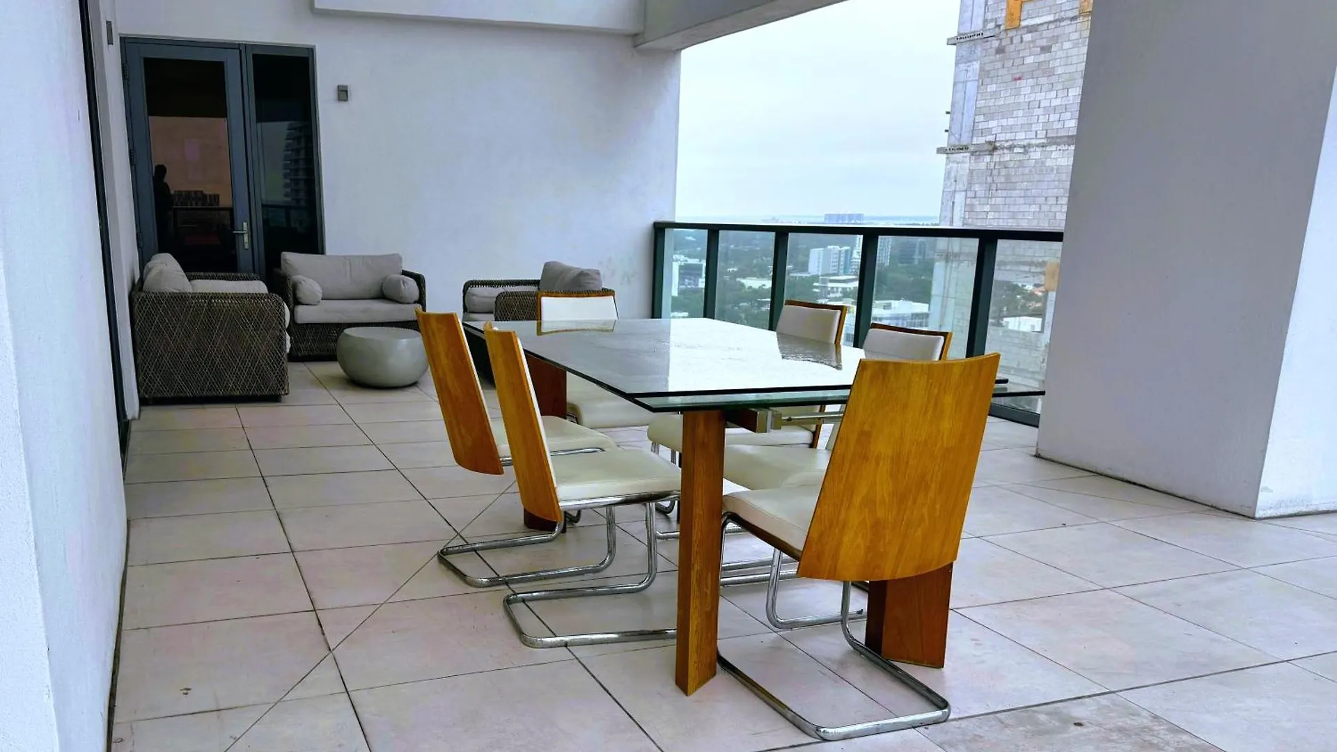 Private Terrace In Luxury 3br In Brickell