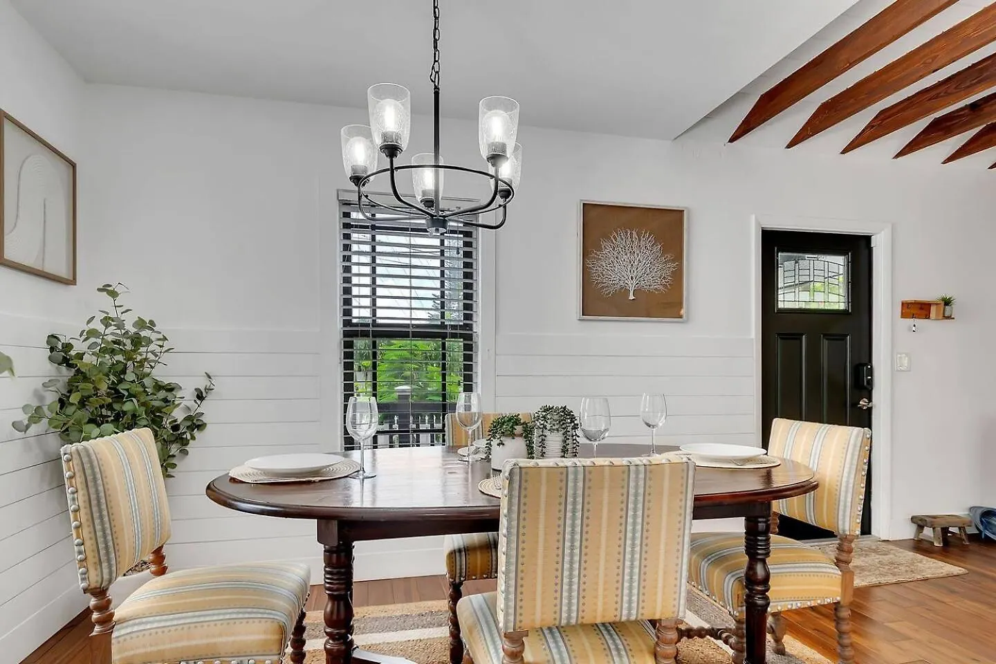 펜션 Casa Del Sol Gated 2bds1ba Wparking 마이애미