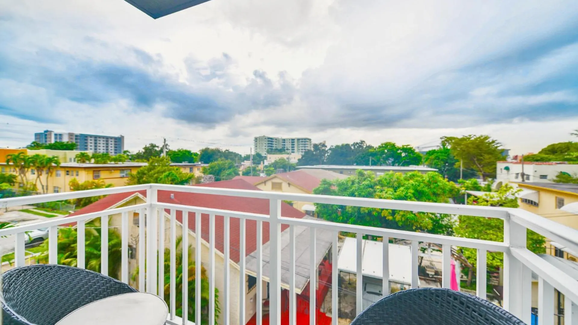 Comfy W Marlins Park Closer That Think! Apartment *