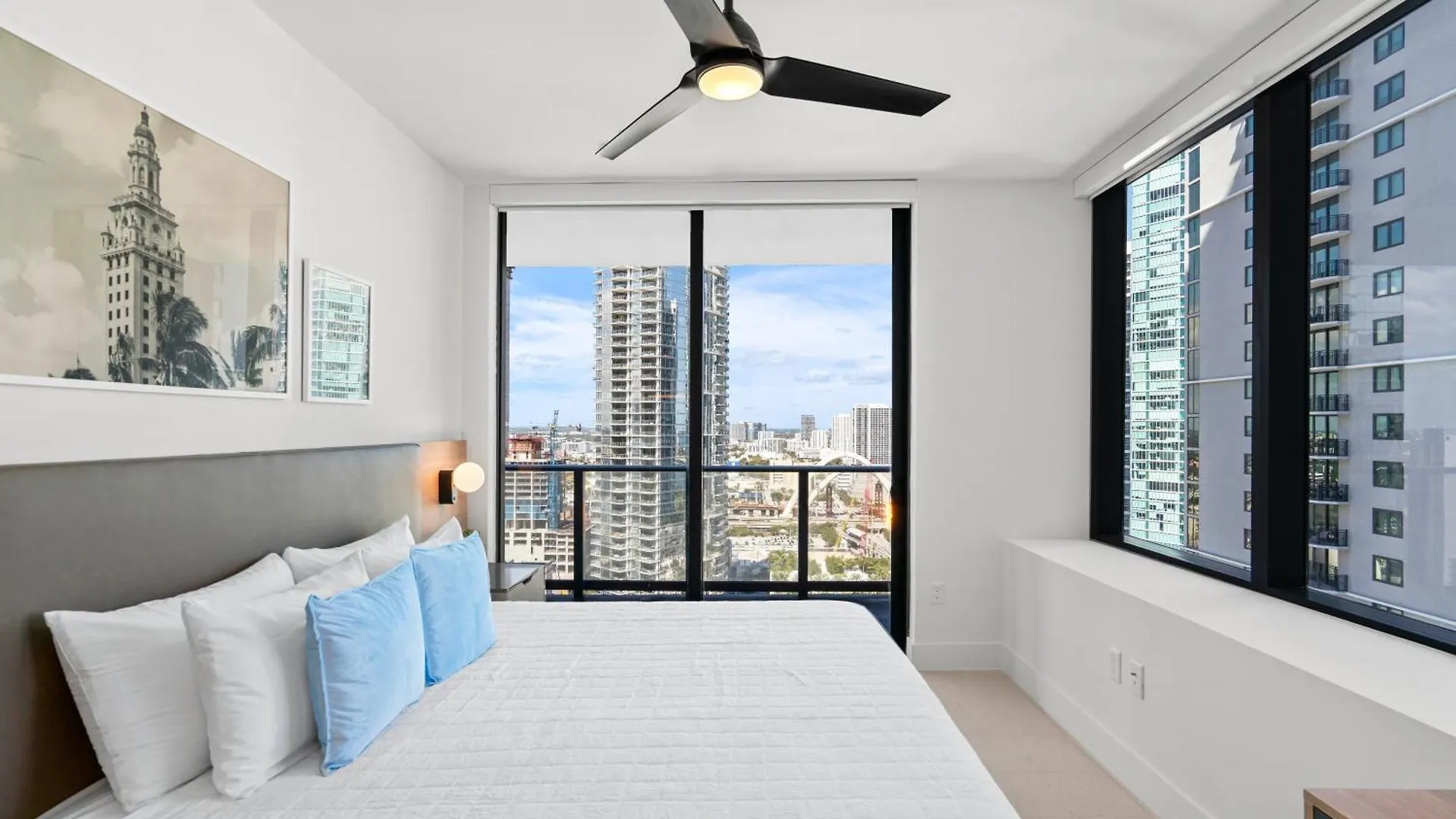 New 26th Floor Amazing View 2br-2ba Apartment Miami