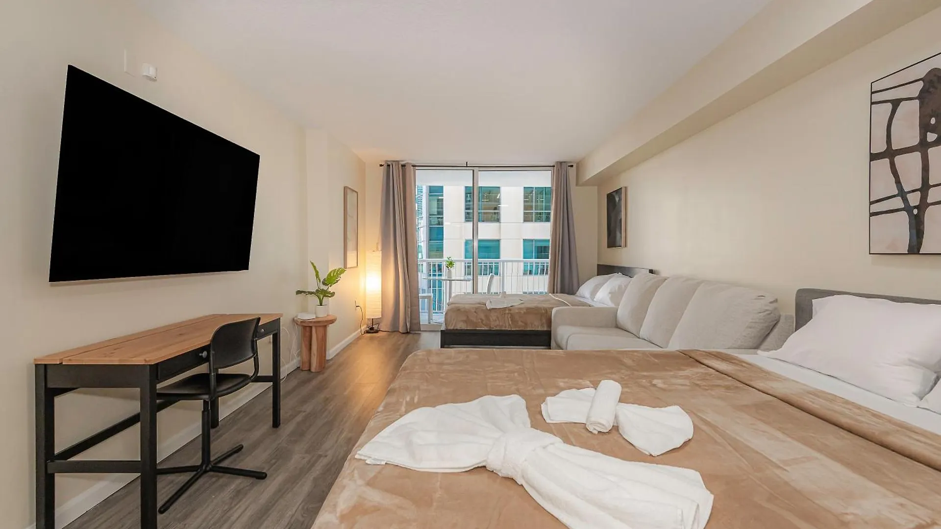 Cozy Brickell