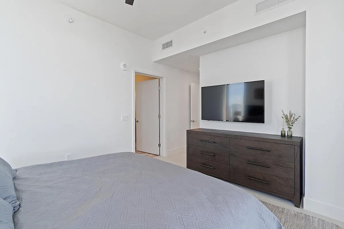 Lux 3bd Penthouse Line, Water And View דירה *