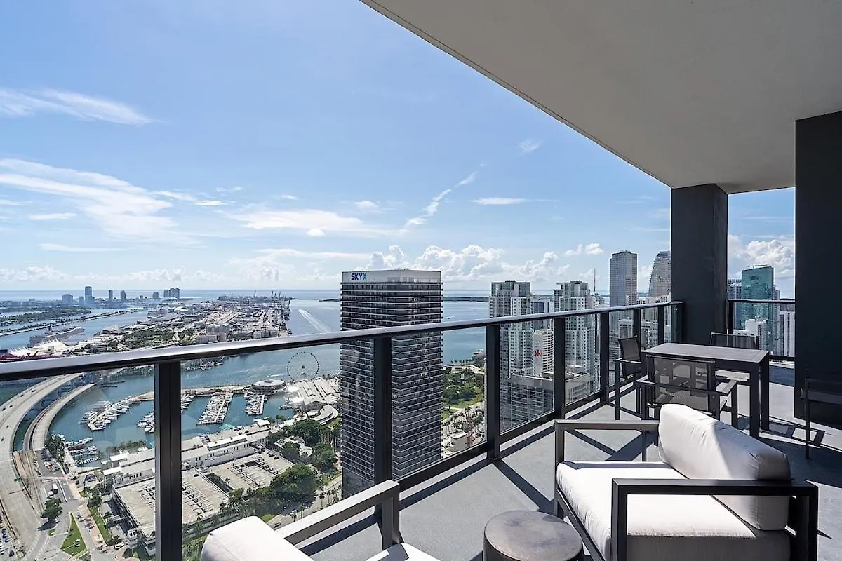 Lux 3bd Penthouse Line, Water And View * מיאמי